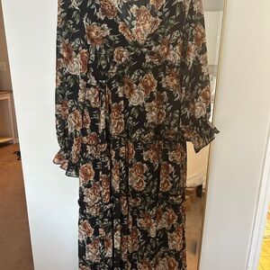 Eesome Floral Long Sleeve Dress